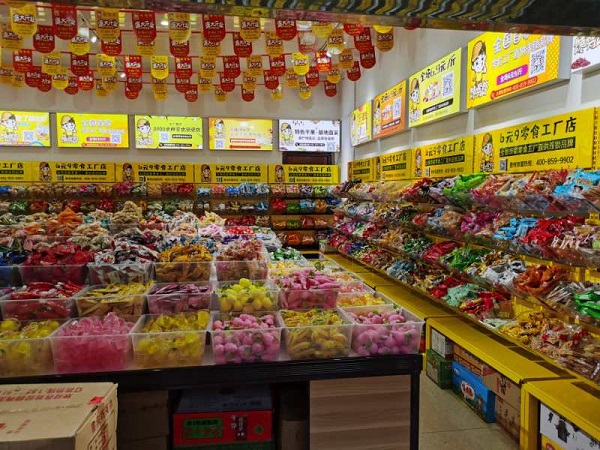 二線城市開饞嘴郎6.9元小零食店賺錢嗎？