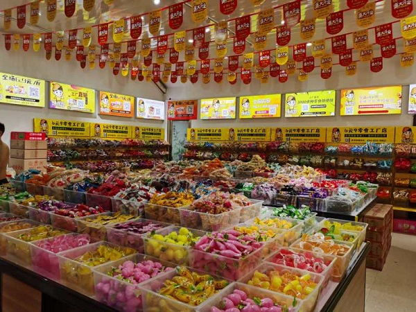 零食加盟店如何擺脫這種生意不好的現(xiàn)狀？